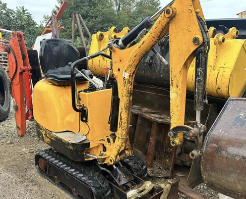 JCB 8008 CTS à 5900€ HT - Minikoparka: zdjęcie 2 JCB 8008 CTS à 5900€ HT - Minikoparka: zdjęcie 2