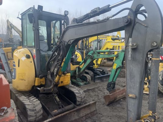 Komatsu PC26MR-3 - Minikoparka: zdjęcie 5 Komatsu PC26MR-3 - Minikoparka: zdjęcie 5