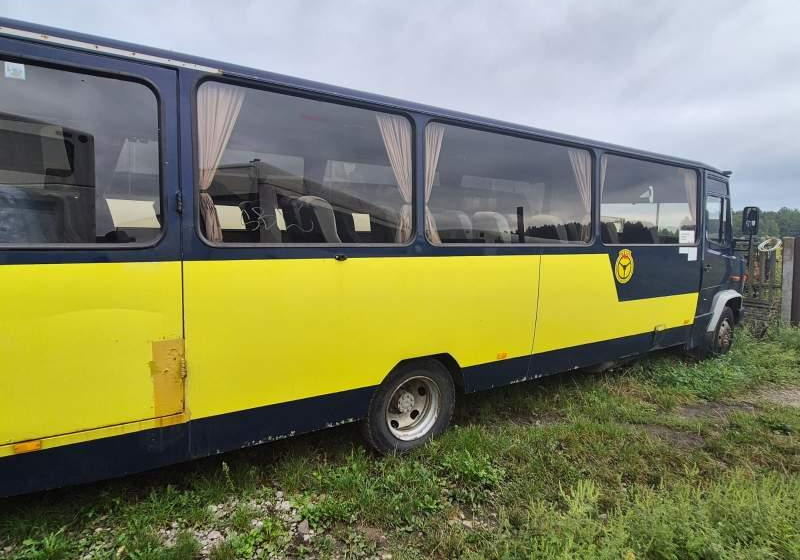 Mercedes-Benz Vario 814D 39+5 - Podmiejski autobus: zdjęcie 4 Mercedes-Benz Vario 814D 39+5 - Podmiejski autobus: zdjęcie 4