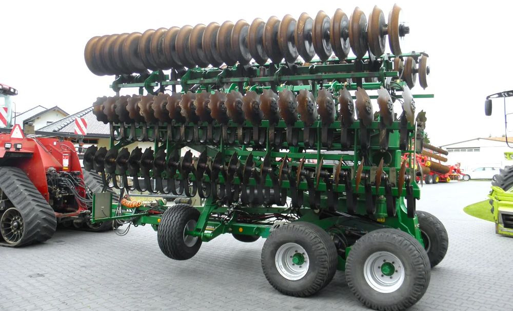 Great Plains Simba X-Prees 10 Stan Bardzo Dobry, 2014 Rok, Nie Malowana - Agregat uprawowy: zdjęcie 4 Great Plains Simba X-Prees 10 Stan Bardzo Dobry, 2014 Rok, Nie Malowana - Agregat uprawowy: zdjęcie 4