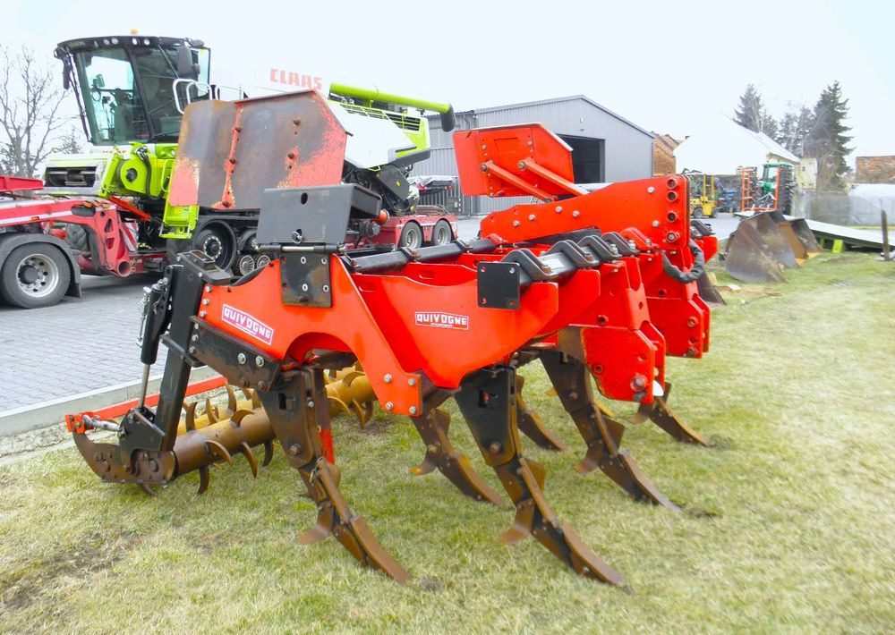 Inny Quivogne 3 metry Głębosz 2014 Rok , Stan Idealny - Agregat uprawowy: zdjęcie 4 Inny Quivogne 3 metry Głębosz 2014 Rok , Stan Idealny - Agregat uprawowy: zdjęcie 4