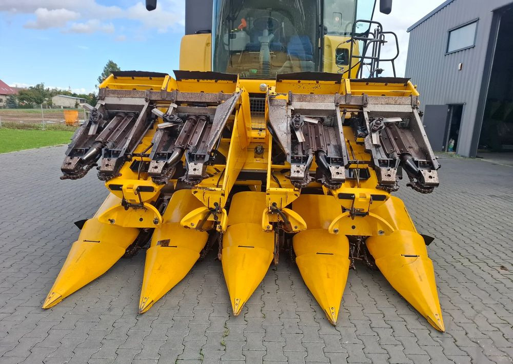 New Holland 8-75 2012 Rok, Przystawka do kukurydzy , Nie malowana, Stan Idealny - Kombajn do kukurydzy: zdjęcie 2 New Holland 8-75 2012 Rok, Przystawka do kukurydzy , Nie malowana, Stan Idealny - Kombajn do kukurydzy: zdjęcie 2