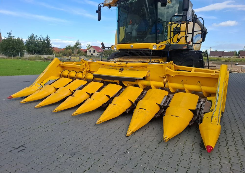 New Holland 8-75 2012 Rok, Przystawka do kukurydzy , Nie malowana, Stan Idealny - Kombajn do kukurydzy: zdjęcie 1 New Holland 8-75 2012 Rok, Przystawka do kukurydzy , Nie malowana, Stan Idealny - Kombajn do kukurydzy: zdjęcie 1