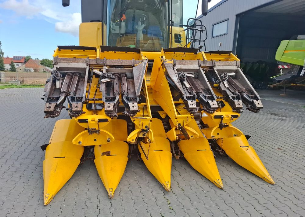 New Holland 8-75 2012 Rok, Przystawka do kukurydzy , Nie malowana, Stan Idealny - Kombajn do kukurydzy: zdjęcie 5 New Holland 8-75 2012 Rok, Przystawka do kukurydzy , Nie malowana, Stan Idealny - Kombajn do kukurydzy: zdjęcie 5