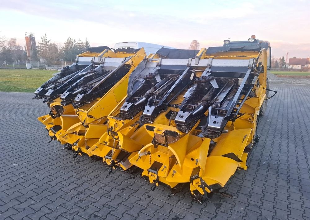 New Holland Przystawka Do Kukurydzy New Holland 8-75 8 rzedowa, 2013 Rok, Nie mlaowana, Stan Idealny - Kombajn do kukurydzy: zdjęcie 3 New Holland Przystawka Do Kukurydzy New Holland 8-75 8 rzedowa, 2013 Rok, Nie mlaowana, Stan Idealny - Kombajn do kukurydzy: zdjęcie 3