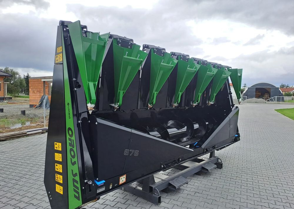 Oros Oros SUN 676 6 rzędowy, Nowe Przystawki do zbioru Słonecznika - Kombajn do słonecznika: zdjęcie 5 Oros Oros SUN 676 6 rzędowy, Nowe Przystawki do zbioru Słonecznika - Kombajn do słonecznika: zdjęcie 5