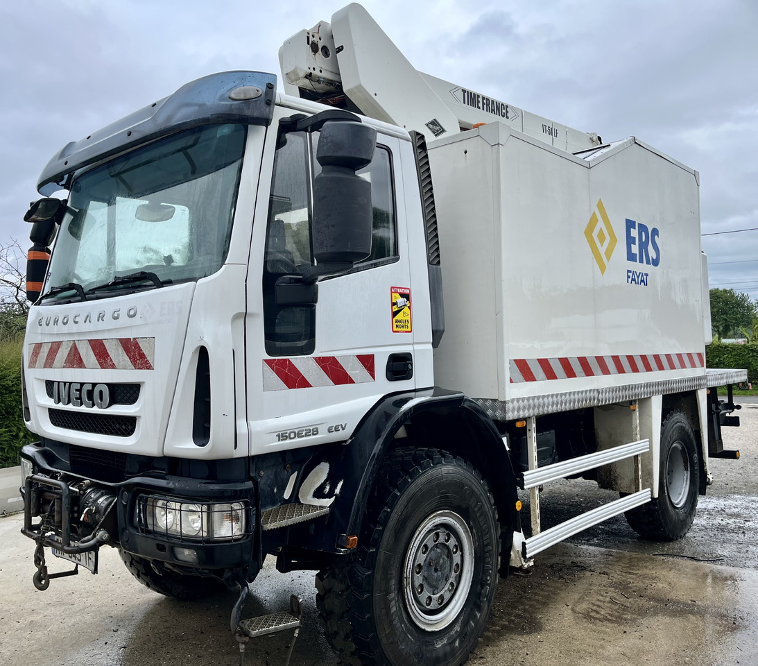 Iveco Eurocargo 150E28 4x4 nacelle Time 16M - Podnośnik koszowy w samochody ciężarowe: zdjęcie 1 Iveco Eurocargo 150E28 4x4 nacelle Time 16M - Podnośnik koszowy w samochody ciężarowe: zdjęcie 1