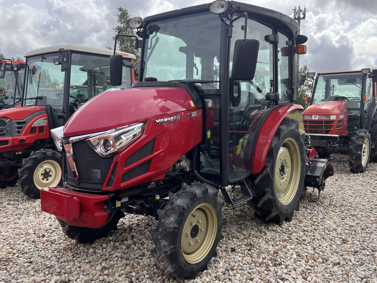 Yanmar YT225 - Mini traktor: zdjęcie 1 Yanmar YT225 - Mini traktor: zdjęcie 1