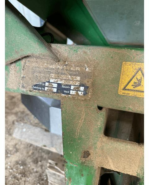 AMAZONE NOVIX - Rozsiewacz nawozów: zdjęcie 4 AMAZONE NOVIX - Rozsiewacz nawozów: zdjęcie 4