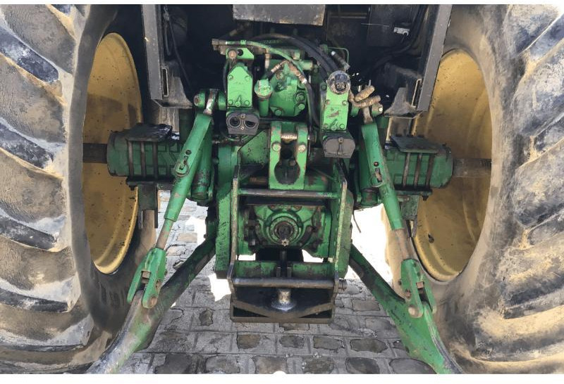 JOHN DEERE 4055 - Ciągnik rolniczy: zdjęcie 5 JOHN DEERE 4055 - Ciągnik rolniczy: zdjęcie 5