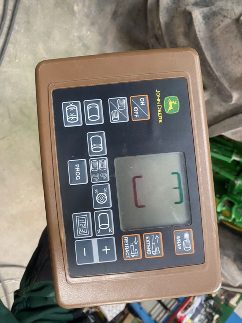 Prasa rolująca JOHN DEERE 592: zdjęcie 11 Prasa rolująca JOHN DEERE 592: zdjęcie 11