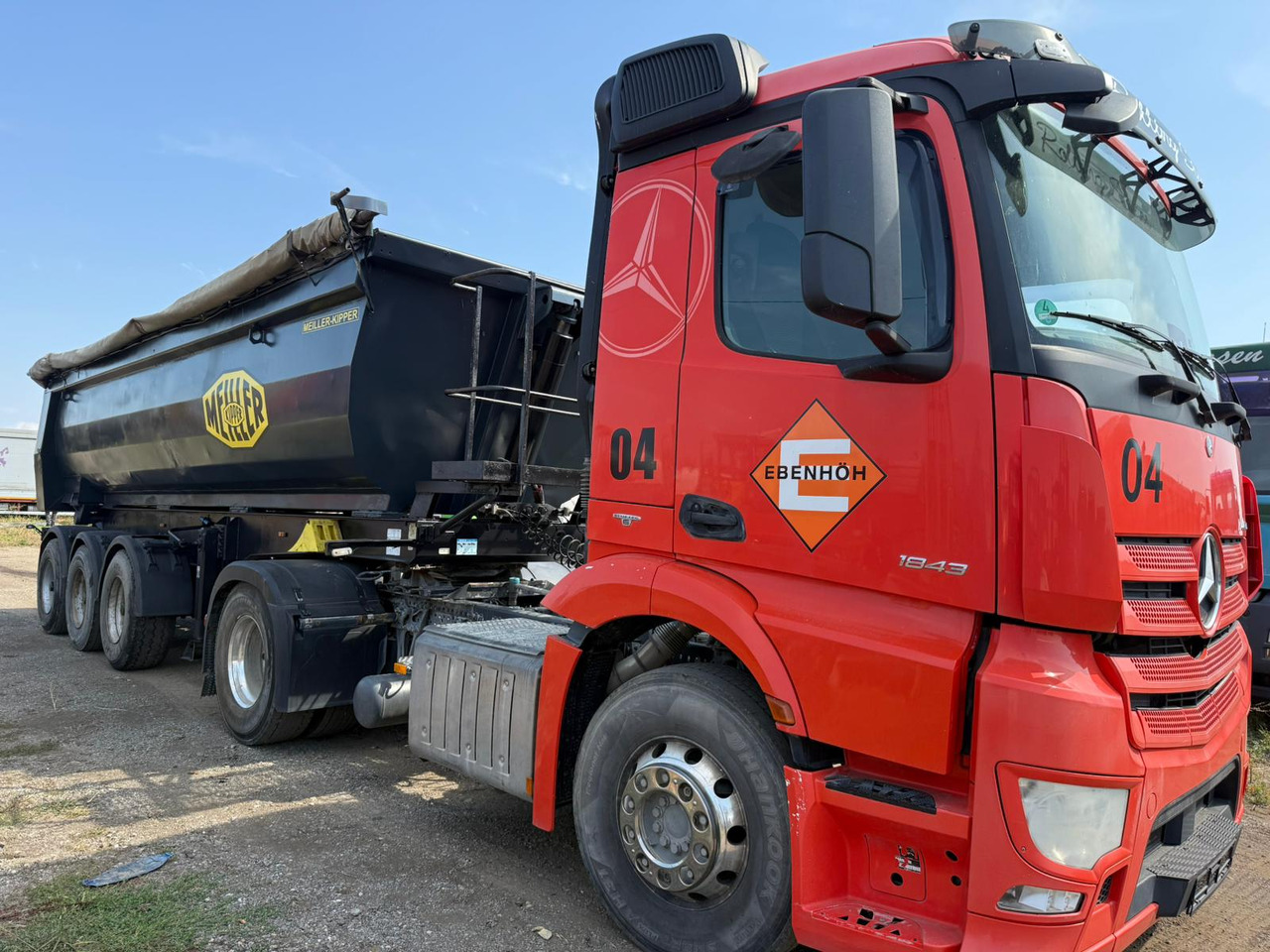 MERCEDES-MEILLER TILTABLE ASSEMBLY - Ciągnik siodłowy, Naczepa wywrotka: zdjęcie 2 MERCEDES-MEILLER TILTABLE ASSEMBLY - Ciągnik siodłowy, Naczepa wywrotka: zdjęcie 2