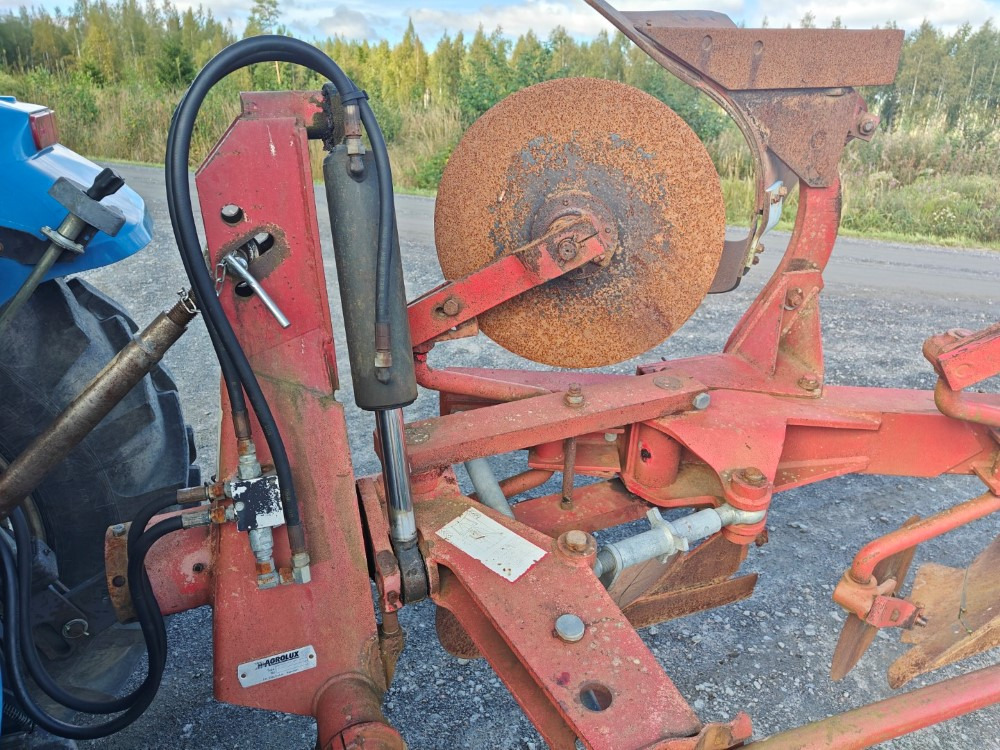 Agrolux RSD397FK kääntöaura 3-siipinen kuorimet ja kiekkoleikkurit, katso video! - Pług: zdjęcie 5 Agrolux RSD397FK kääntöaura 3-siipinen kuorimet ja kiekkoleikkurit, katso video! - Pług: zdjęcie 5