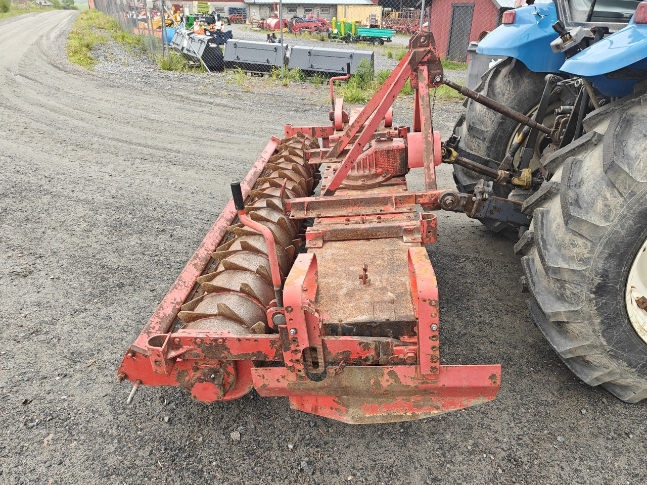 Belarus 280cm vaakatasojyrsin haineväpakkerilla, katso video! - Brona aktywna: zdjęcie 4 Belarus 280cm vaakatasojyrsin haineväpakkerilla, katso video! - Brona aktywna: zdjęcie 4