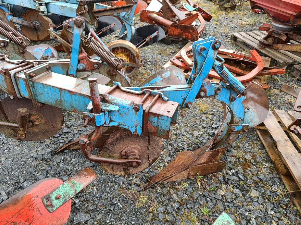 Fiskars KHN lisäsiipi täydellinen - Pług: zdjęcie 1 Fiskars KHN lisäsiipi täydellinen - Pług: zdjęcie 1