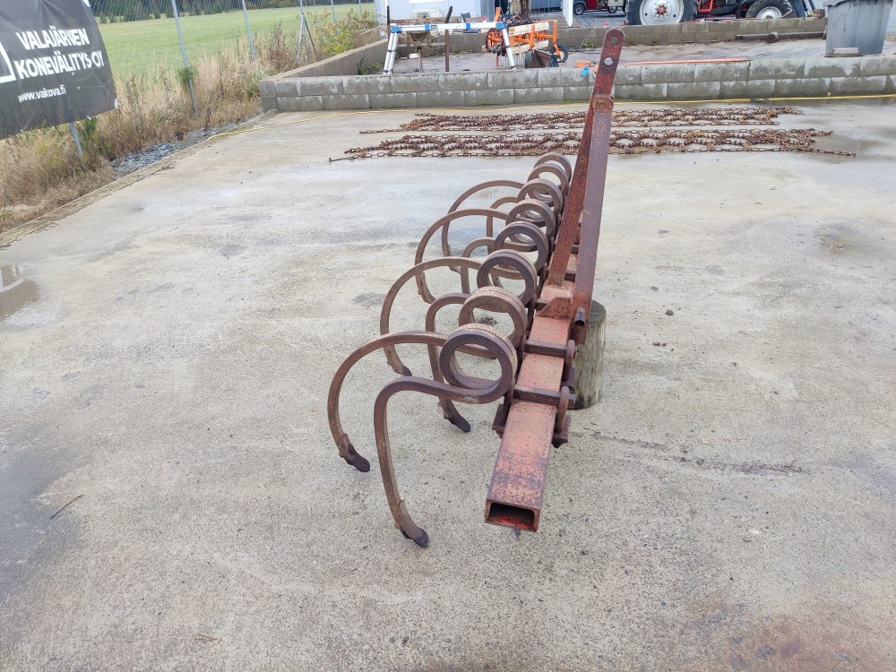 Kultivaattori Muko 8-piikkinen Työleveys 200cm, pienempään traktoriin - Kultywator: zdjęcie 2 Kultivaattori Muko 8-piikkinen Työleveys 200cm, pienempään traktoriin - Kultywator: zdjęcie 2