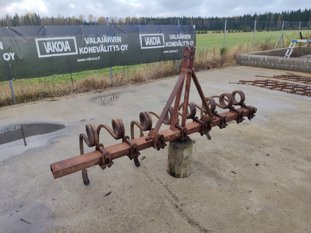 Kultivaattori Muko 8-piikkinen Työleveys 200cm, pienempään traktoriin - Kultywator: zdjęcie 1 Kultivaattori Muko 8-piikkinen Työleveys 200cm, pienempään traktoriin - Kultywator: zdjęcie 1