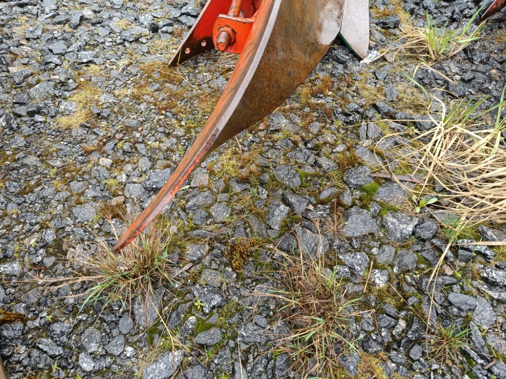 Kverneland A8 sarkia-auran lisäsiipi 16 tuumaa täydellinen - Pług: zdjęcie 3 Kverneland A8 sarkia-auran lisäsiipi 16 tuumaa täydellinen - Pług: zdjęcie 3