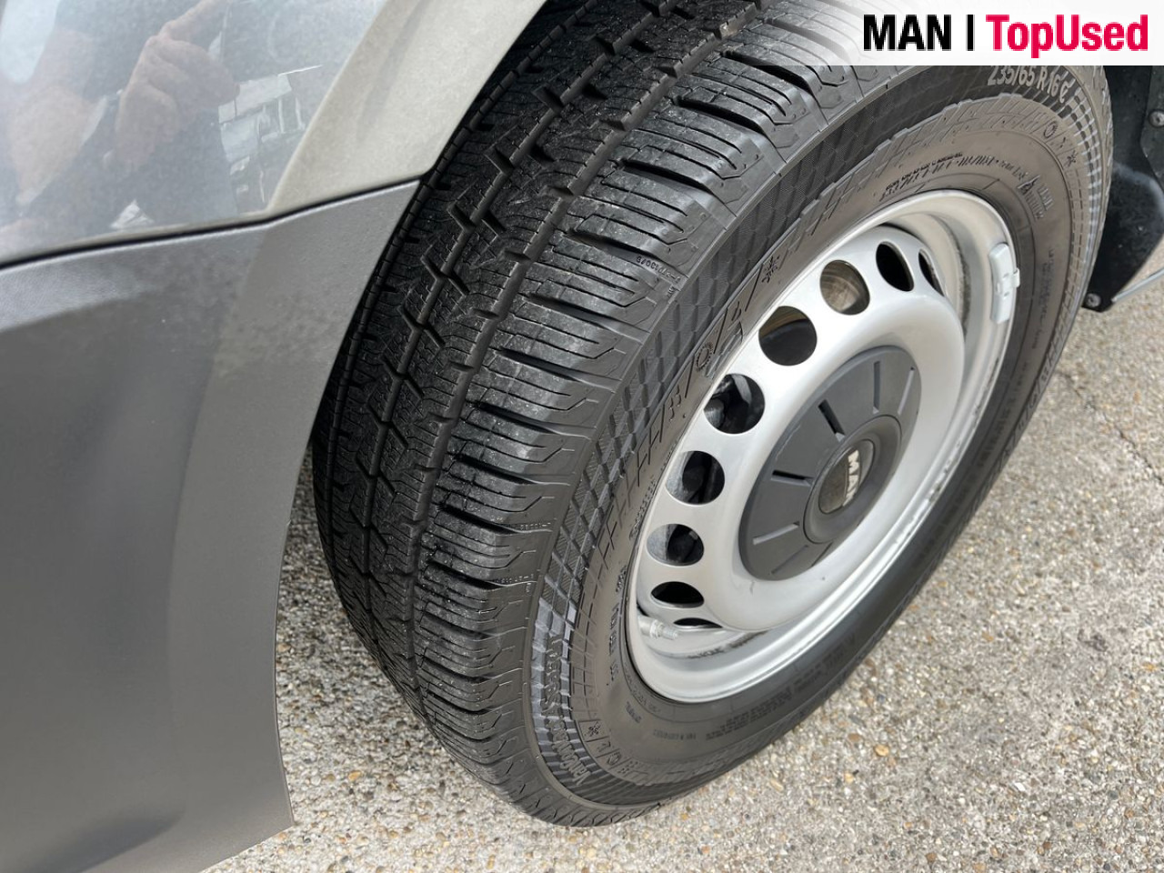 MAN TGE 3.140 4X2F SB, Automatic, Flat bed Klima ZV - Samochód dostawczy skrzyniowy: zdjęcie 4 MAN TGE 3.140 4X2F SB, Automatic, Flat bed Klima ZV - Samochód dostawczy skrzyniowy: zdjęcie 4