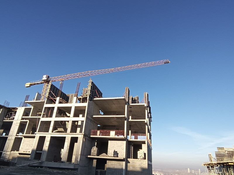 Liebherr 71EC-B - Żuraw wieżowy: zdjęcie 2 Liebherr 71EC-B - Żuraw wieżowy: zdjęcie 2