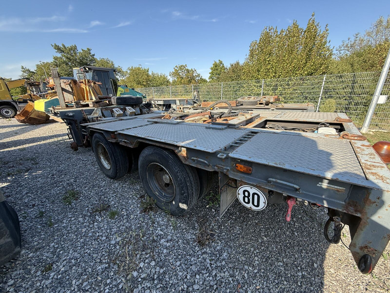 Liebherr 80km/h axeles 32K 35K 42K 50K 63K 71K 81K - Żuraw wieżowy: zdjęcie 3 Liebherr 80km/h axeles 32K 35K 42K 50K 63K 71K 81K - Żuraw wieżowy: zdjęcie 3