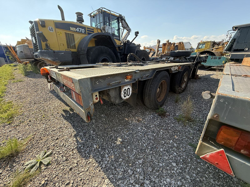 Liebherr 80km/h axeles 32K 35K 42K 50K 63K 71K 81K - Żuraw wieżowy: zdjęcie 4 Liebherr 80km/h axeles 32K 35K 42K 50K 63K 71K 81K - Żuraw wieżowy: zdjęcie 4