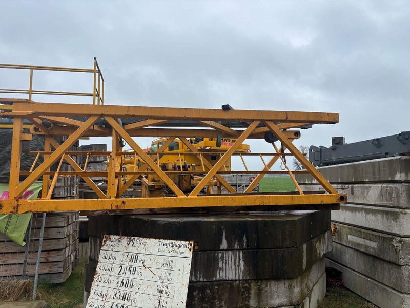 Liebherr 90LD tower sections - Żuraw wieżowy: zdjęcie 1 Liebherr 90LD tower sections - Żuraw wieżowy: zdjęcie 1