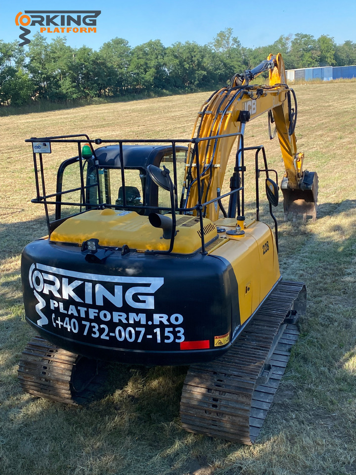 JCB JS131LC - Koparka: zdjęcie 5 JCB JS131LC - Koparka: zdjęcie 5