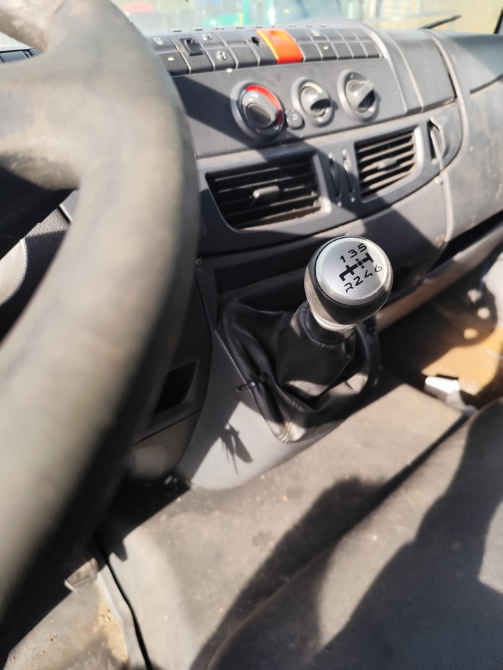 IVECO EUROCARGO 140E25 - Samochód ciężarowe pod zabudowę: zdjęcie 4 IVECO EUROCARGO 140E25 - Samochód ciężarowe pod zabudowę: zdjęcie 4