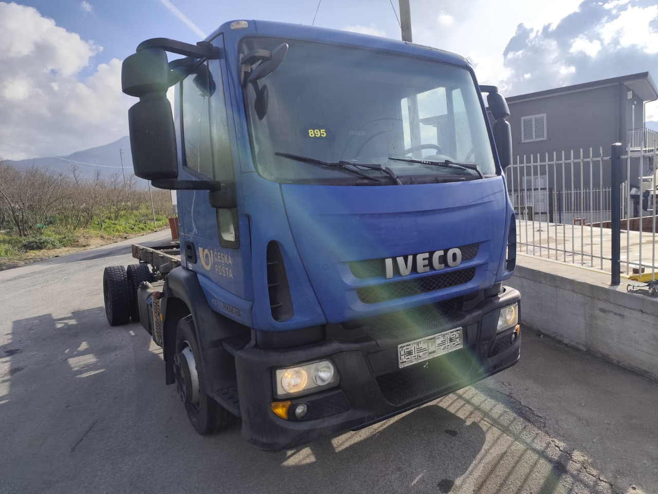 IVECO EUROCARGO 140E25 - Samochód ciężarowe pod zabudowę: zdjęcie 1 IVECO EUROCARGO 140E25 - Samochód ciężarowe pod zabudowę: zdjęcie 1