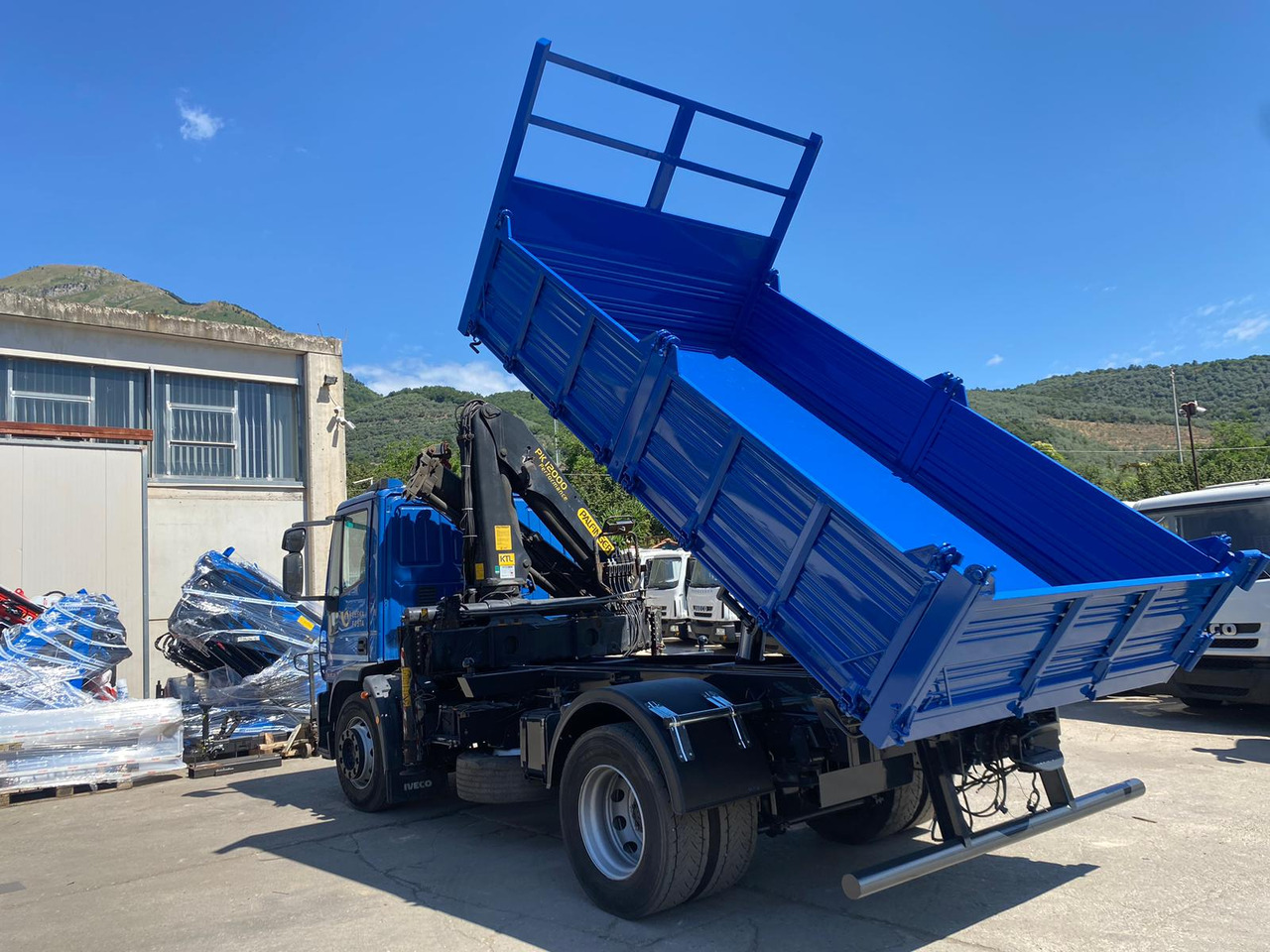 Samochod ciężarowy z HDS, Wywrotka IVECO EUROCARGO 190EL28: zdjęcie 21