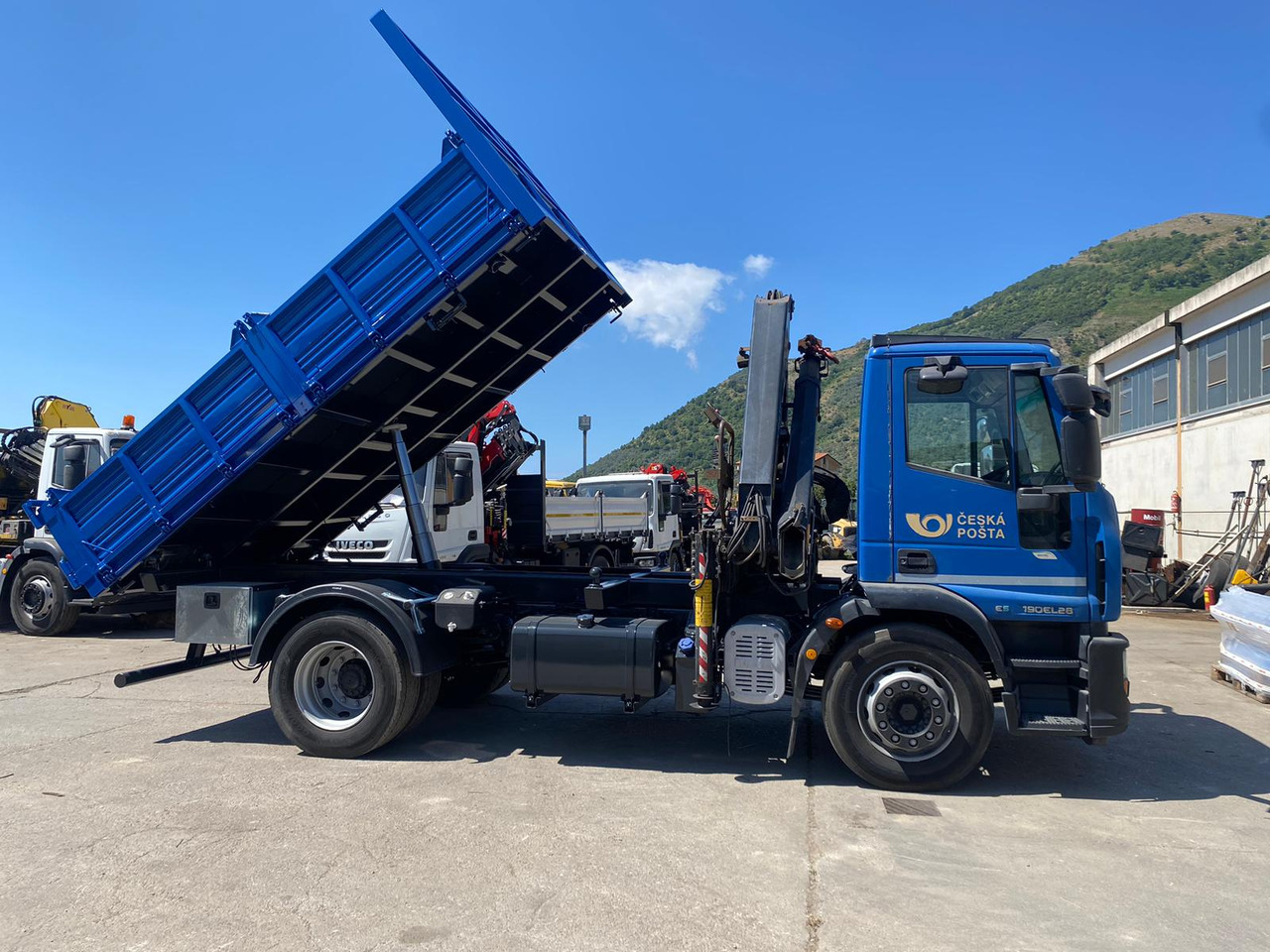 Samochod ciężarowy z HDS, Wywrotka IVECO EUROCARGO 190EL28: zdjęcie 12