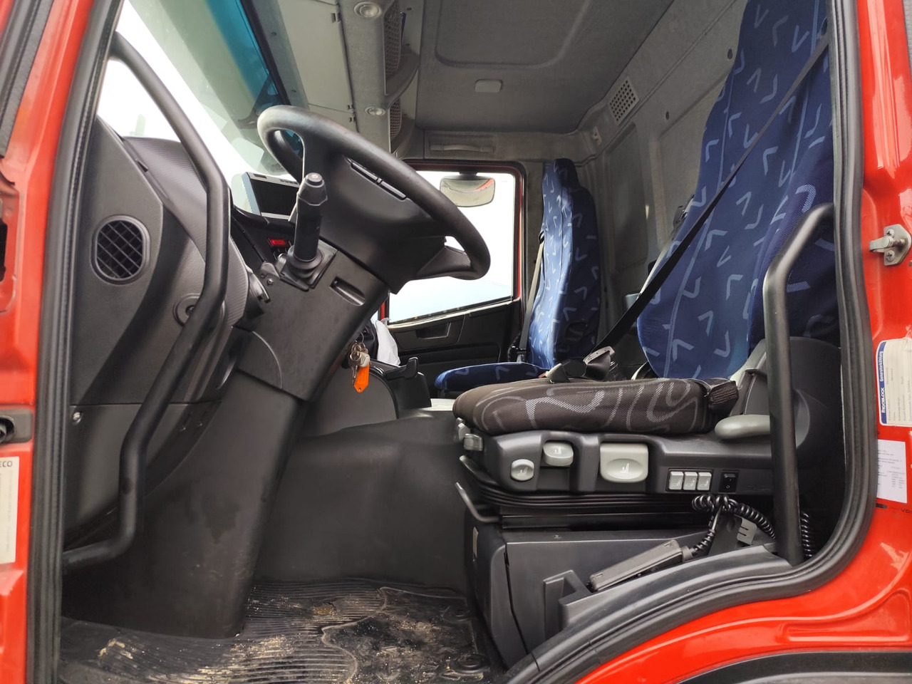 IVECO STRALIS 190S31 - Ciężarówka hakowiec: zdjęcie 3 IVECO STRALIS 190S31 - Ciężarówka hakowiec: zdjęcie 3