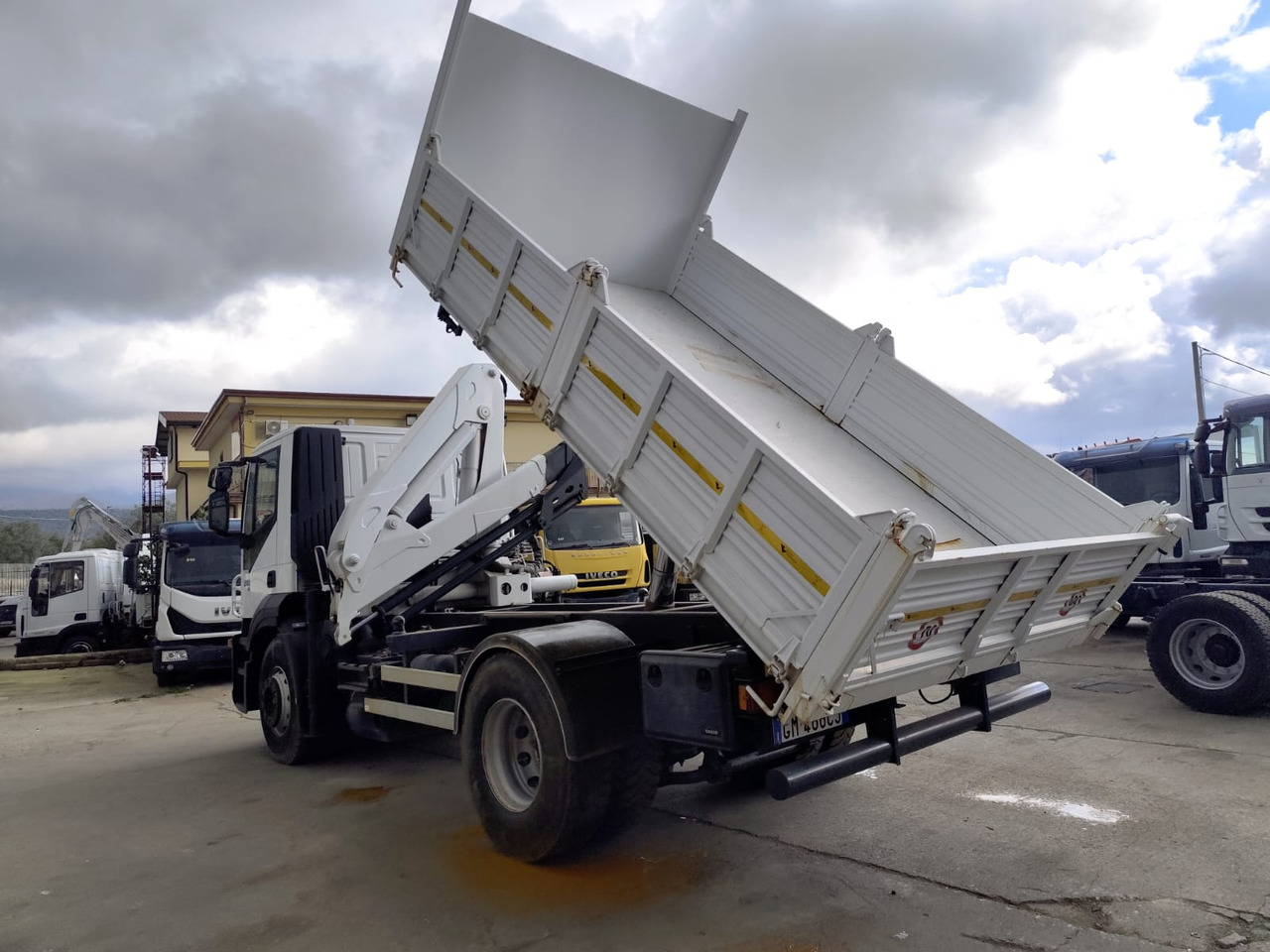 IVECO STRALIS AD 190S31P - Samochod ciężarowy z HDS, Wywrotka: zdjęcie 5 IVECO STRALIS AD 190S31P - Samochod ciężarowy z HDS, Wywrotka: zdjęcie 5