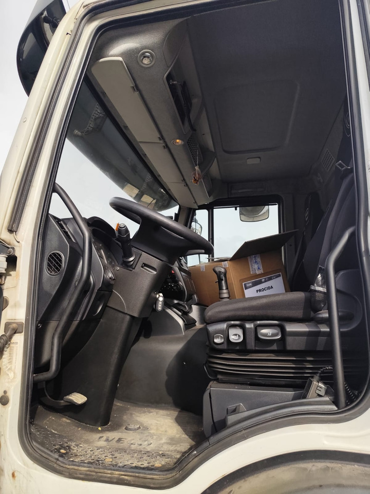 IVECO STRALIS AD 260S31 Y/P - Ciężarówka hakowiec: zdjęcie 2 IVECO STRALIS AD 260S31 Y/P - Ciężarówka hakowiec: zdjęcie 2