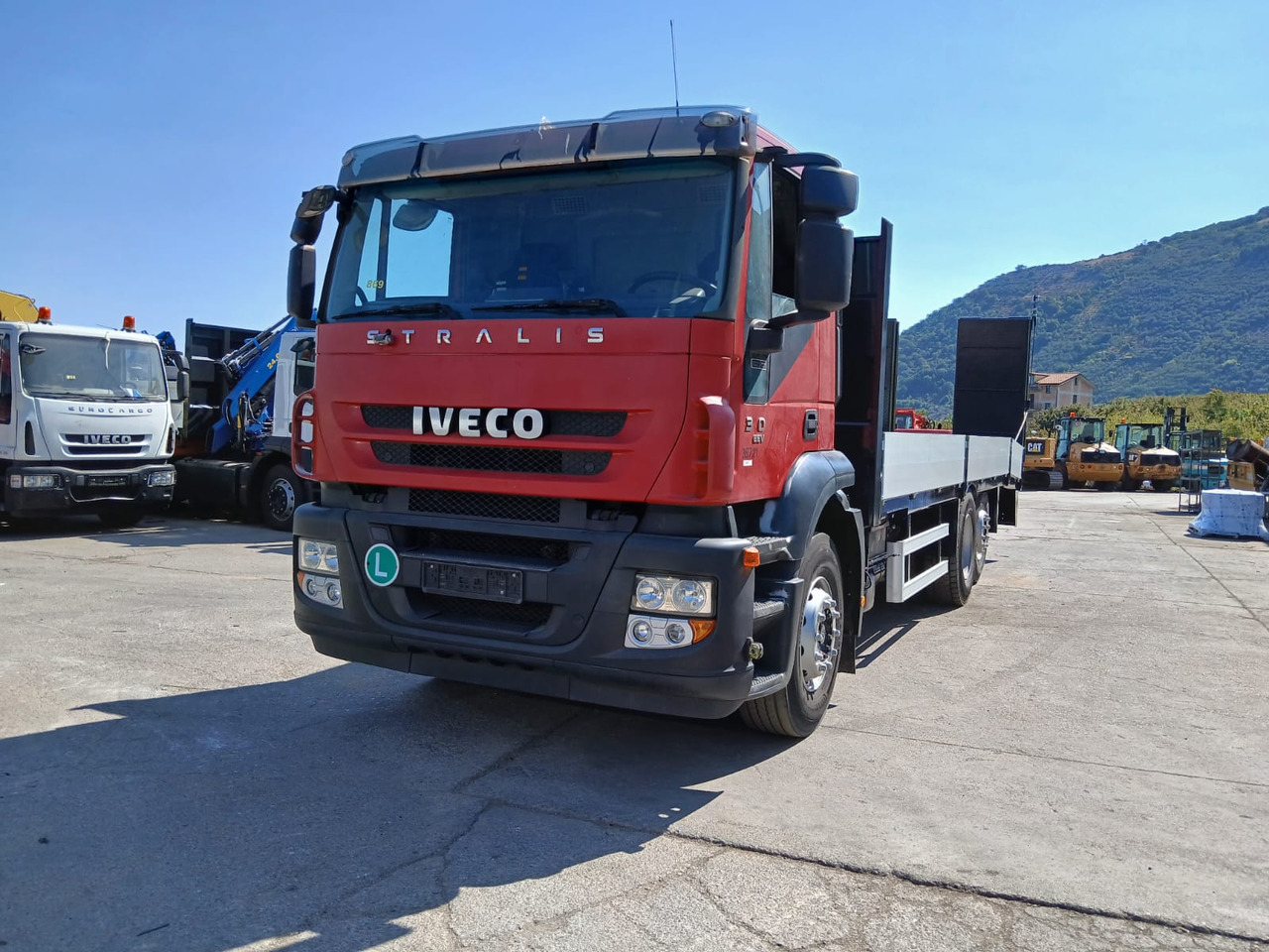 IVECO STRALIS CUBE 260S31 - Samochód ciężarowy skrzyniowy/ Platforma: zdjęcie 1 IVECO STRALIS CUBE 260S31 - Samochód ciężarowy skrzyniowy/ Platforma: zdjęcie 1