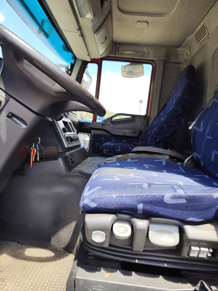 IVECO STRALIS CUBE 260S31 - Samochód ciężarowy skrzyniowy/ Platforma: zdjęcie 2 IVECO STRALIS CUBE 260S31 - Samochód ciężarowy skrzyniowy/ Platforma: zdjęcie 2