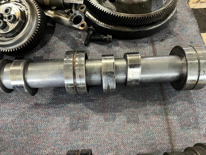 Scania RH - Wałek rozrządu: zdjęcie 5 Scania RH - Wałek rozrządu: zdjęcie 5