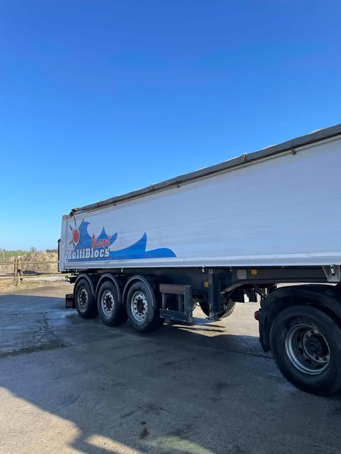 BENALU c39 - Naczepa wywrotka: zdjęcie 4 BENALU c39 - Naczepa wywrotka: zdjęcie 4