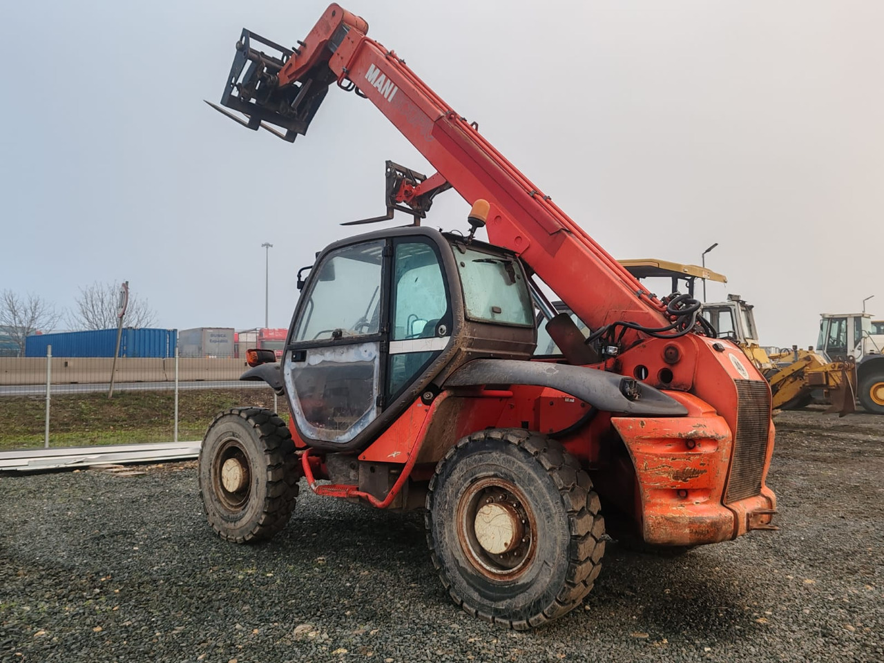 Manitou MHT 950 LT - Ładowarka kołowa teleskopowa: zdjęcie 5 Manitou MHT 950 LT - Ładowarka kołowa teleskopowa: zdjęcie 5
