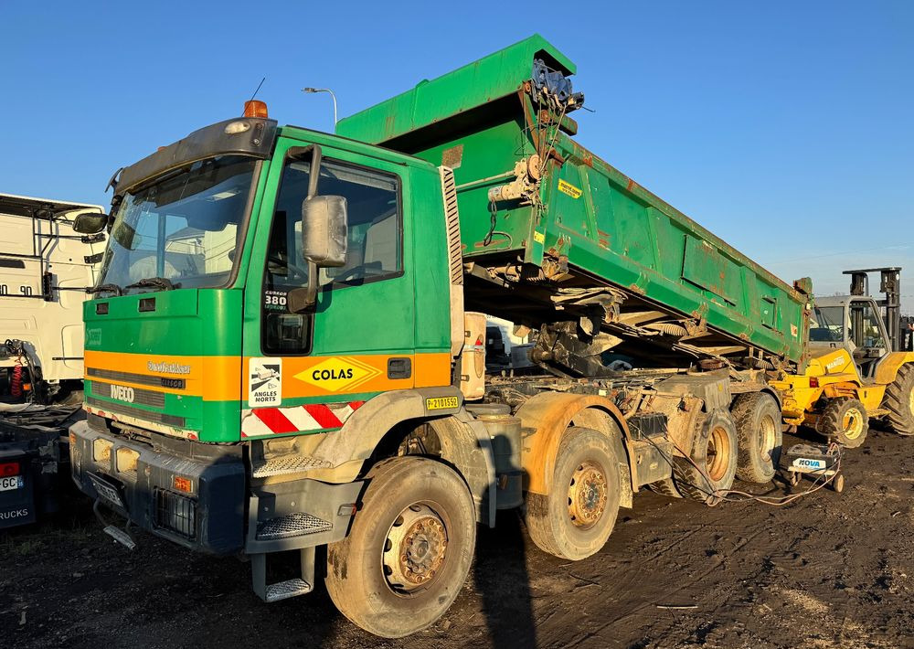 Iveco EuroTrakker - Wywrotka: zdjęcie 1 Iveco EuroTrakker - Wywrotka: zdjęcie 1