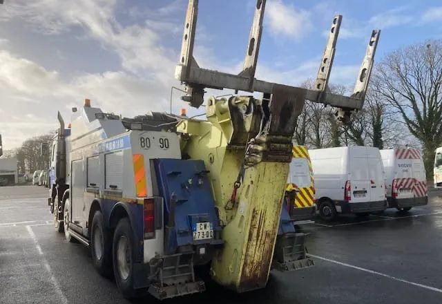 Volvo FL10 - Autolaweta: zdjęcie 3 Volvo FL10 - Autolaweta: zdjęcie 3