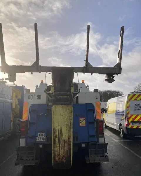 Volvo FL10 - Autolaweta: zdjęcie 4 Volvo FL10 - Autolaweta: zdjęcie 4