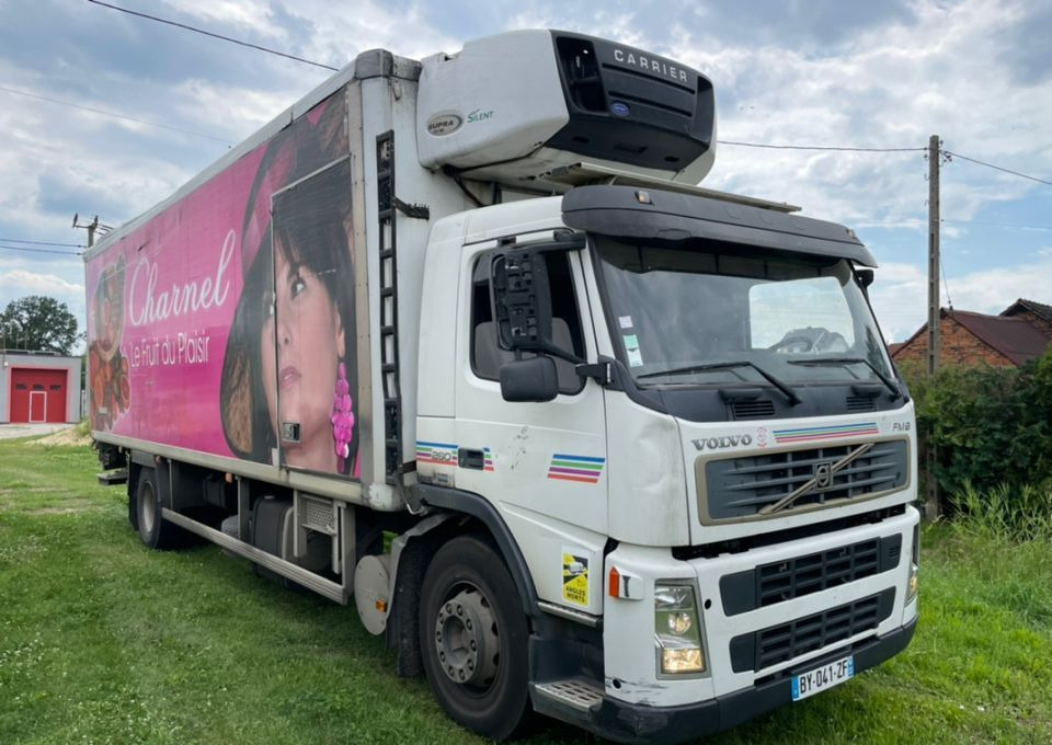 Volvo FM 9 260 - Samochód ciężarowy chłodnia: zdjęcie 1 Volvo FM 9 260 - Samochód ciężarowy chłodnia: zdjęcie 1