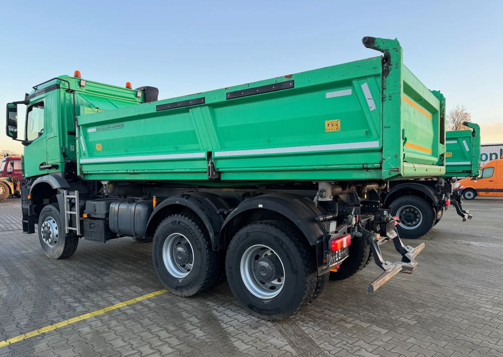 Mercedes-Benz AROCS 3345/6x6/ Wywrotka Miller Bordmatic - Wywrotka: zdjęcie 5 Mercedes-Benz AROCS 3345/6x6/ Wywrotka Miller Bordmatic - Wywrotka: zdjęcie 5