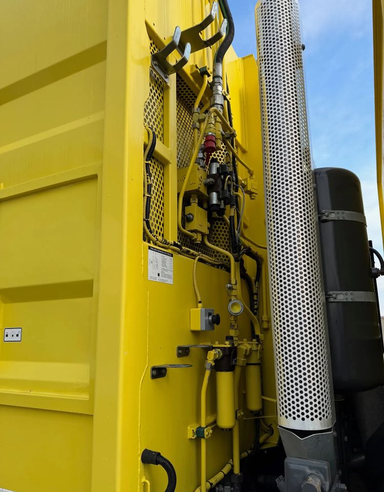 Mercedes-Benz ECONIC 2630, EURO6/ ŚMECIARKA/ ZOELLER/ DELTA - Śmieciarka: zdjęcie 4 Mercedes-Benz ECONIC 2630, EURO6/ ŚMECIARKA/ ZOELLER/ DELTA - Śmieciarka: zdjęcie 4