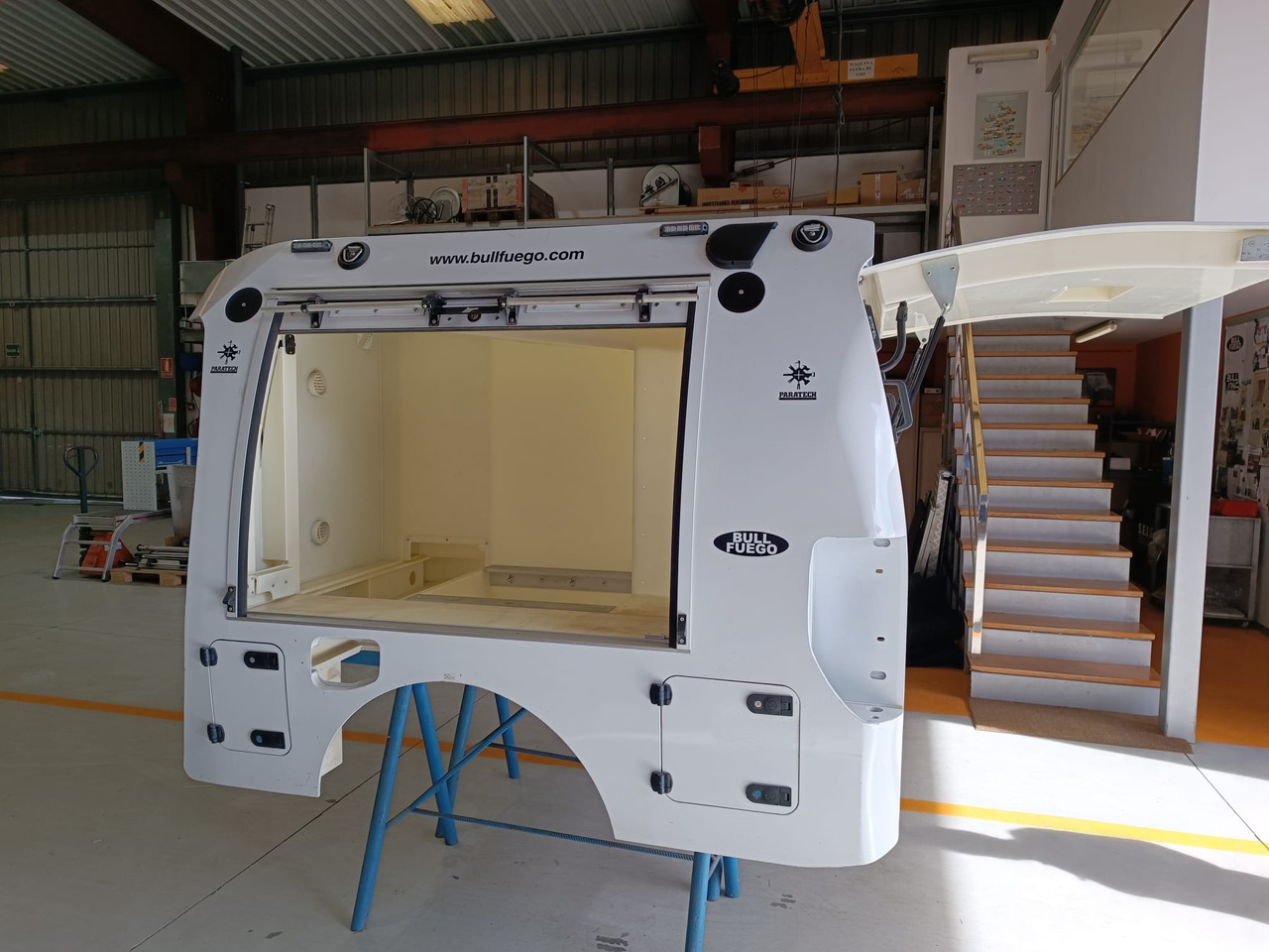 Ford Ranger Pick-up super cab - Nadwozie - furgon: zdjęcie 3 Ford Ranger Pick-up super cab - Nadwozie - furgon: zdjęcie 3