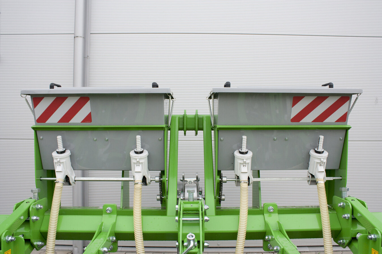 BOMET FERTILISEUR LIQUIDE POUR BINEUSE P 470 W - 4 RANGS NEMBUS - Maszyna do nawożenia: zdjęcie 1 BOMET FERTILISEUR LIQUIDE POUR BINEUSE P 470 W - 4 RANGS NEMBUS - Maszyna do nawożenia: zdjęcie 1