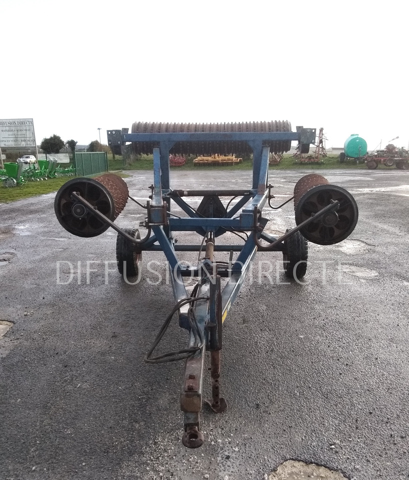 DALBO ROULEAU CAMBRIDGE ROLLOMAX - Wał rolniczy: zdjęcie 4 DALBO ROULEAU CAMBRIDGE ROLLOMAX - Wał rolniczy: zdjęcie 4