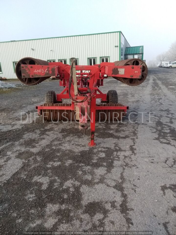 QUIVOGNE ROULEAU CAMBRIDGE R 630 - Wał rolniczy: zdjęcie 4 QUIVOGNE ROULEAU CAMBRIDGE R 630 - Wał rolniczy: zdjęcie 4